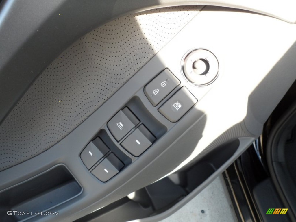2012 Elantra Limited - Black Noir Pearl / Gray photo #23