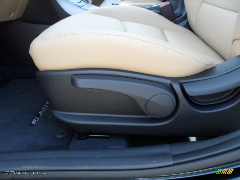 2012 Elantra Limited - Black Noir Pearl / Beige photo #25