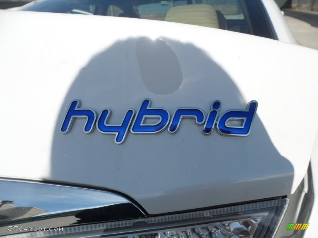 2011 Hyundai Sonata Hybrid Marks and Logos Photo #58820262