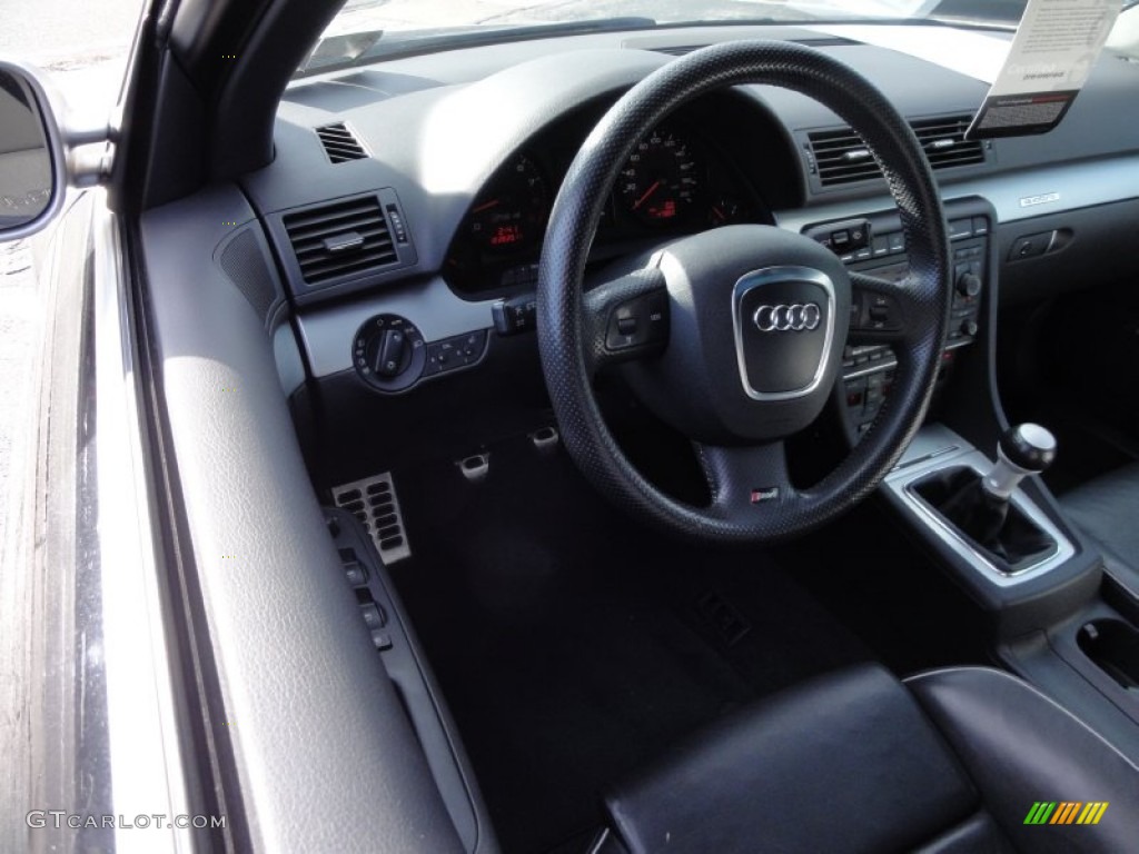 2007 Audi RS4 4.2 quattro Sedan Black Steering Wheel Photo #58820562