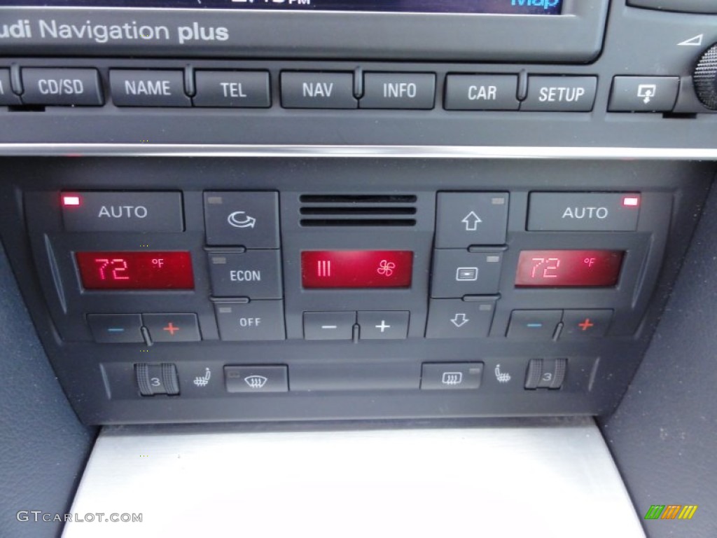 2007 Audi RS4 4.2 quattro Sedan Controls Photo #58820775