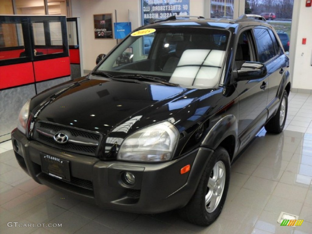 2005 Tucson GLS V6 4WD - Obsidian Black / Gray photo #1