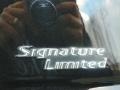 Black - Town Car Signature Limited Photo No. 10