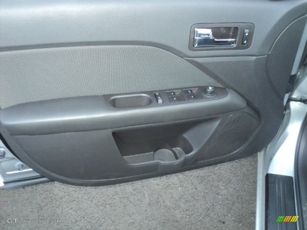 2012 Fusion SE - Ingot Silver Metallic / Charcoal Black photo #5