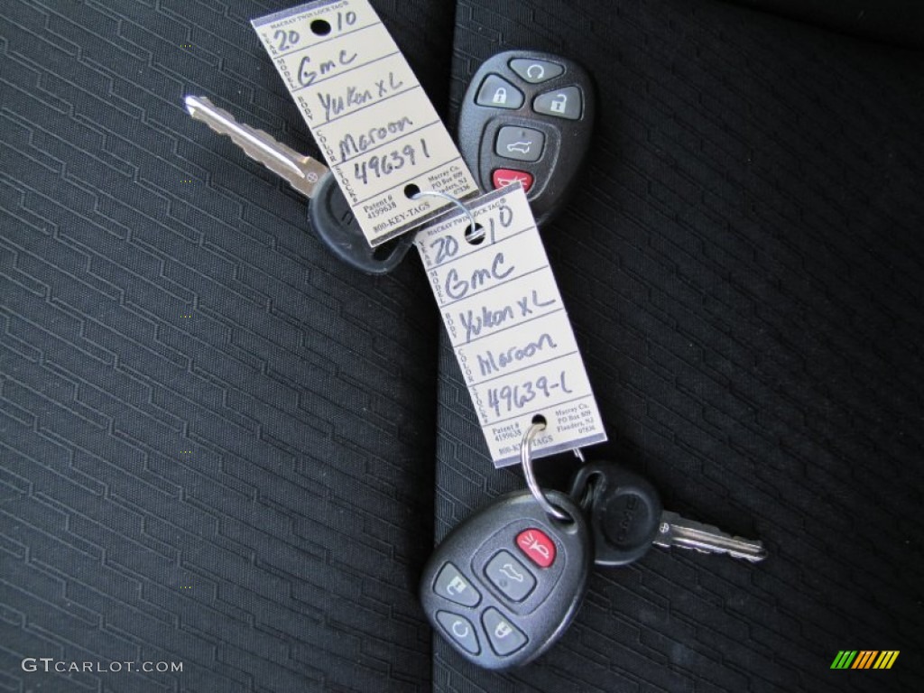 2010 GMC Yukon XL SLE 4x4 Keys Photo #58835059