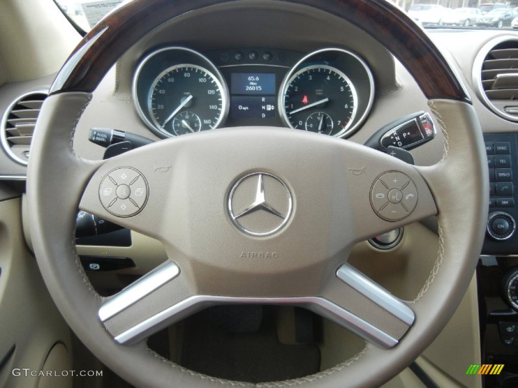 2010 Mercedes-Benz GL 550 4Matic Cashmere Steering Wheel Photo #58836392