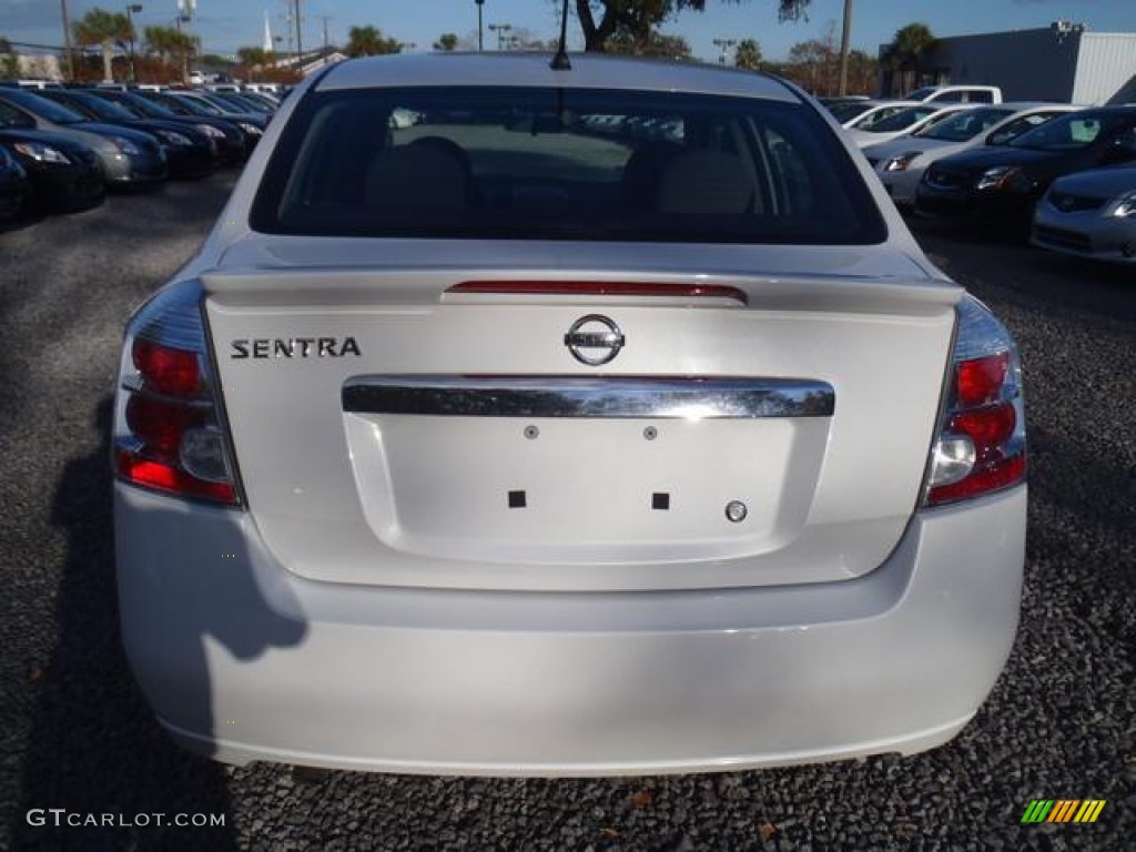 2012 Sentra 2.0 S - Aspen White / Charcoal photo #4