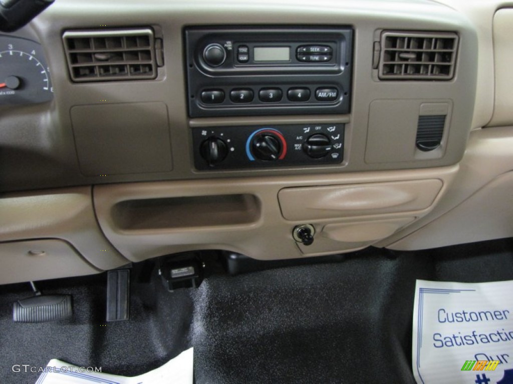 1999 Ford F350 Super Duty XL Regular Cab Dually Controls Photo #58838480