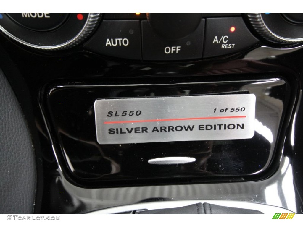 2009 SL 550 Silver Arrow Edition Roadster - Silver Arrow Silver Metallic / Red photo #37