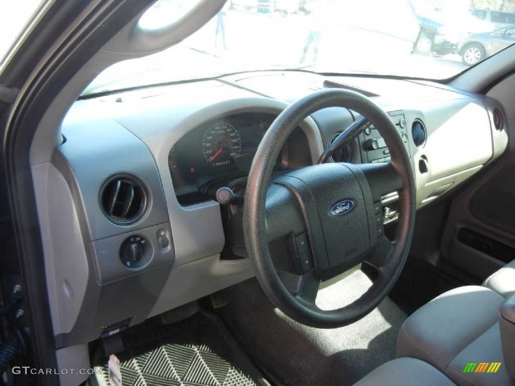 2006 F150 STX Regular Cab - Dark Shadow Grey Metallic / Medium Flint photo #10
