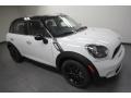 Light White - Cooper S Countryman Photo No. 4