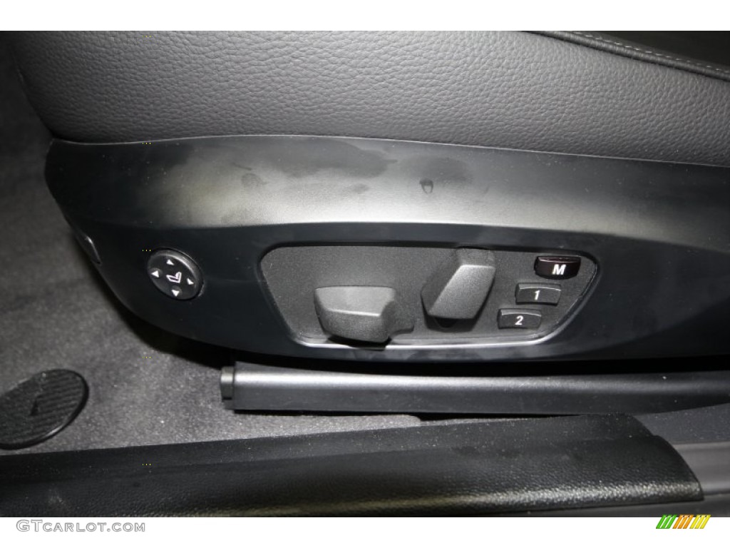 2011 3 Series 328i Sedan - Jet Black / Black Dakota Leather photo #14