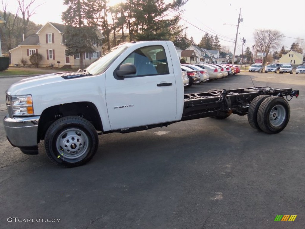 Summit White 2012 Chevrolet Silverado 3500HD WT Regular Cab 4x4 Chassis Exterior Photo #58846069