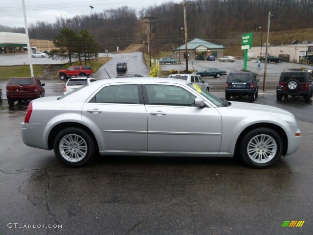 2008 300 LX - Bright Silver Metallic / Dark Slate Gray photo #6