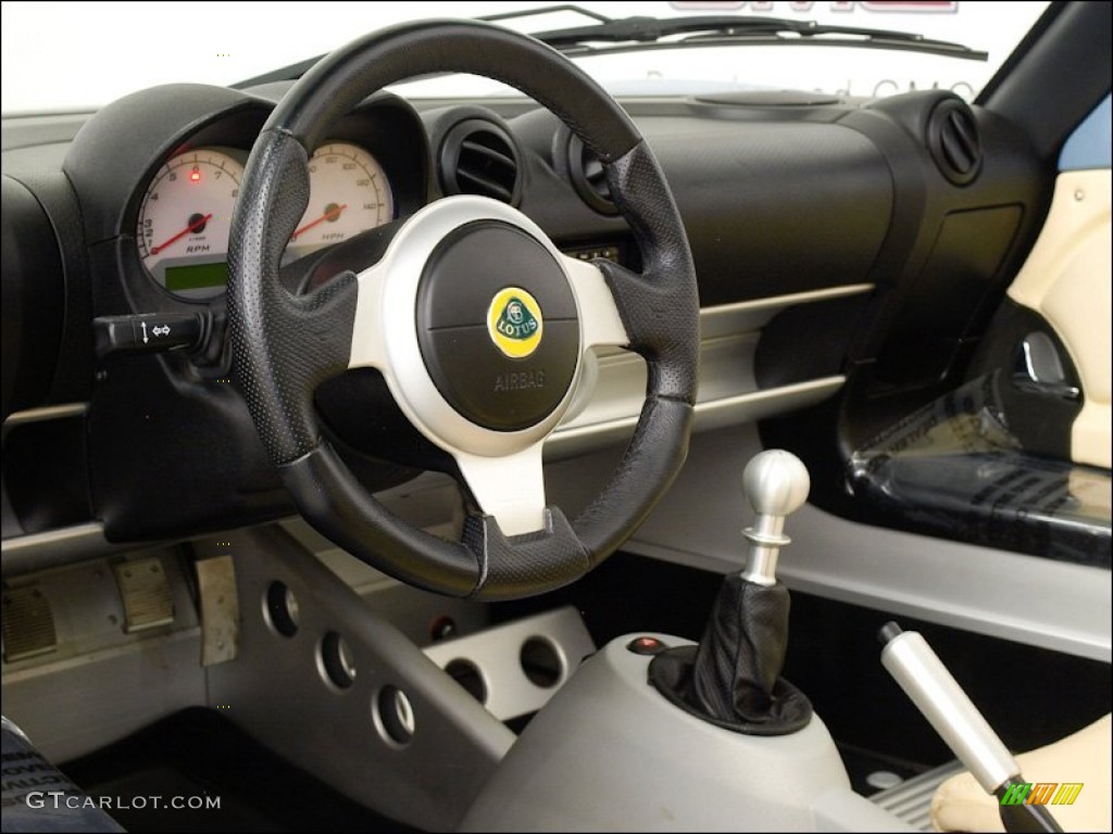 2006 Lotus Elise Standard Elise Model Biscuit Steering Wheel Photo #58856419