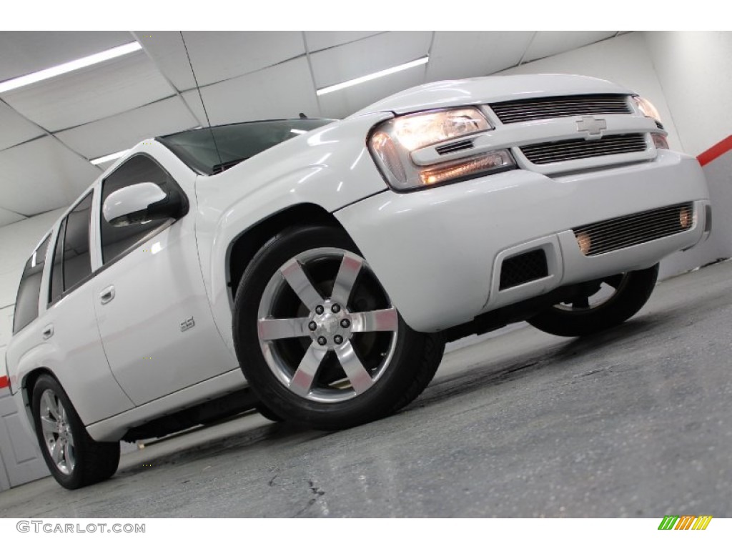 Summit White Chevrolet TrailBlazer