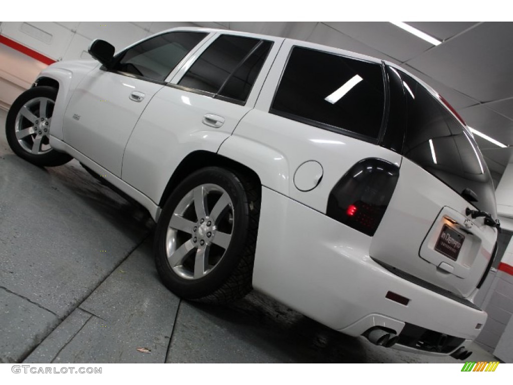 2006 TrailBlazer SS AWD - Summit White / Ebony photo #19