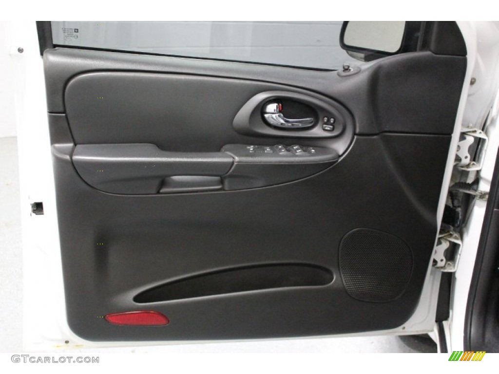 2006 Chevrolet TrailBlazer SS AWD Ebony Door Panel Photo #58856983