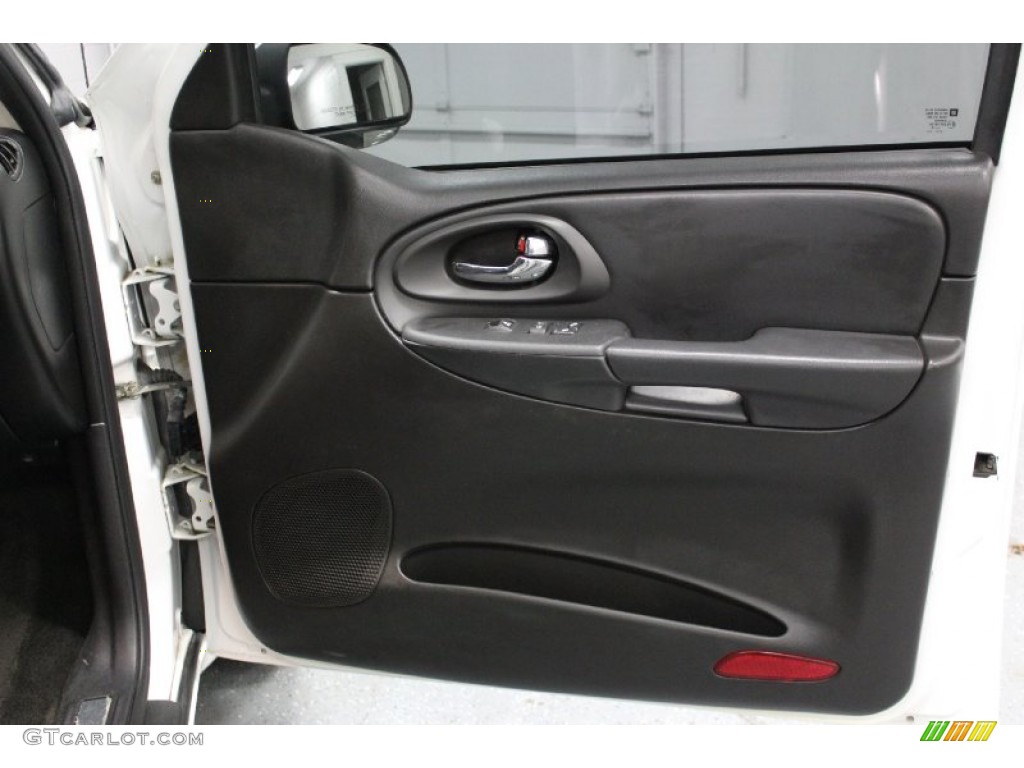 2006 Chevrolet TrailBlazer SS AWD Ebony Door Panel Photo #58857169