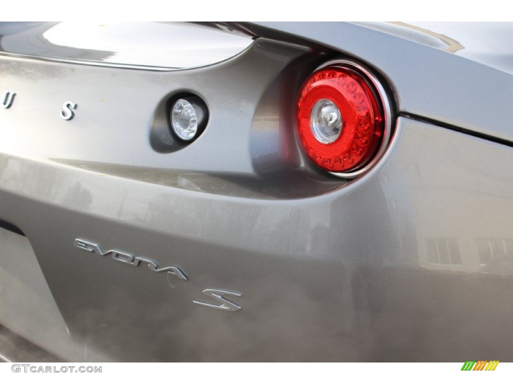 2011 Lotus Evora S Coupe Marks and Logos Photos