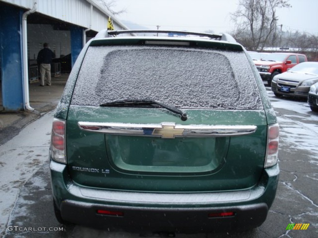 2005 Equinox LS - Meander Green Metallic / Light Gray photo #7
