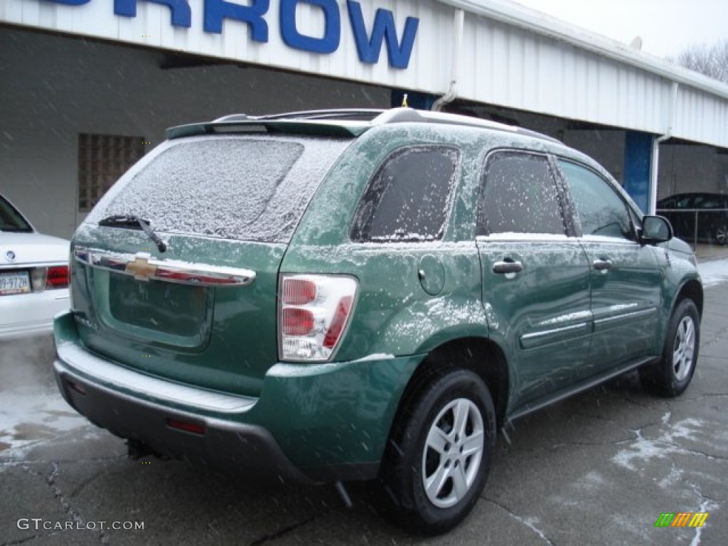 2005 Equinox LS - Meander Green Metallic / Light Gray photo #8