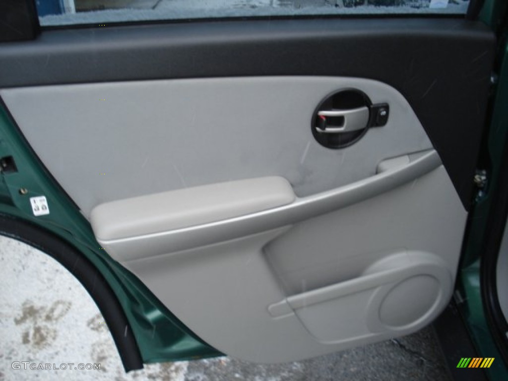 2005 Equinox LS - Meander Green Metallic / Light Gray photo #17