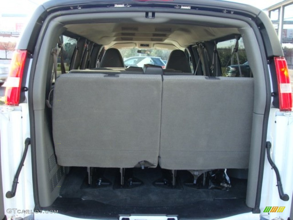 2011 Express LT 3500 Extended Passenger Van - Summit White / Neutral photo #13