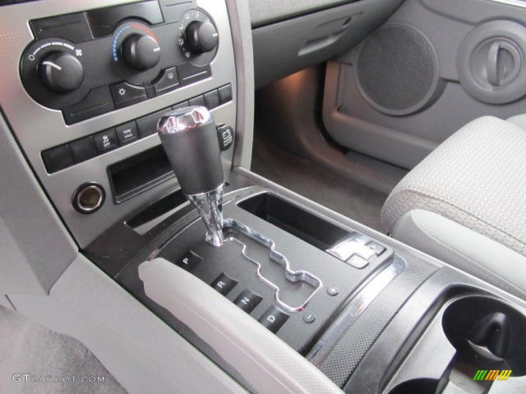 2006 Jeep Commander 4x4 5 Speed Automatic Transmission Photo #58860508
