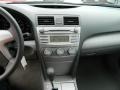 Super White - Camry LE Photo No. 24