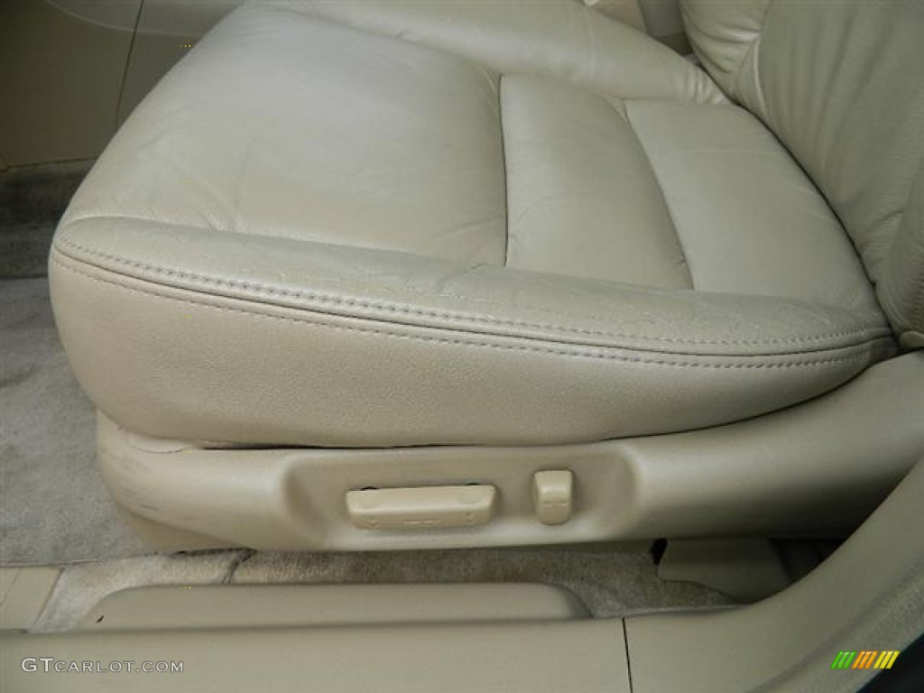 2003 Accord EX V6 Sedan - Taffeta White / Ivory photo #18