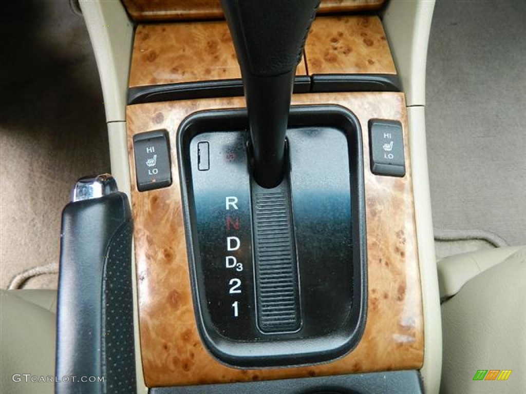 2003 Accord EX V6 Sedan - Taffeta White / Ivory photo #21