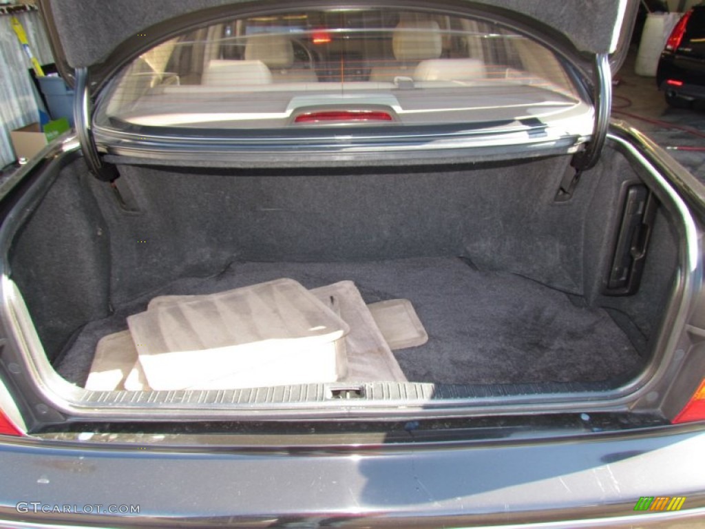 1995 Lexus LS 400 Sedan Trunk Photos
