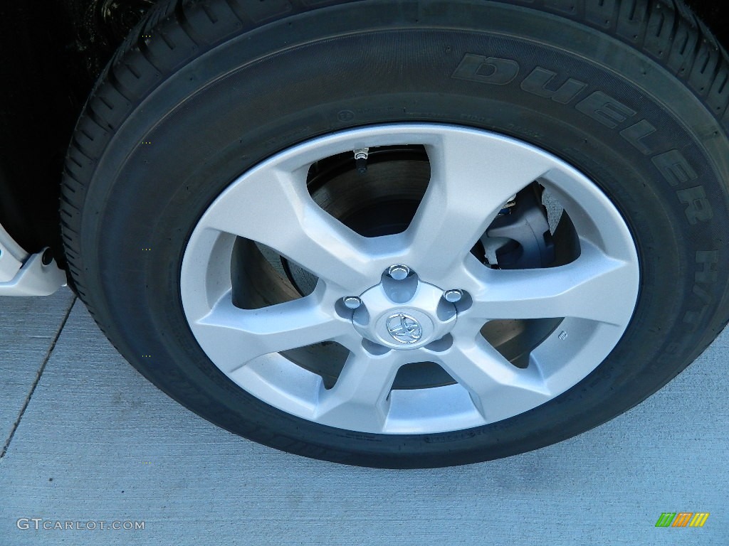 2011 Toyota RAV4 V6 Limited Wheel Photos