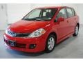 Red Alert - Versa 1.8 SL Hatchback Photo No. 3
