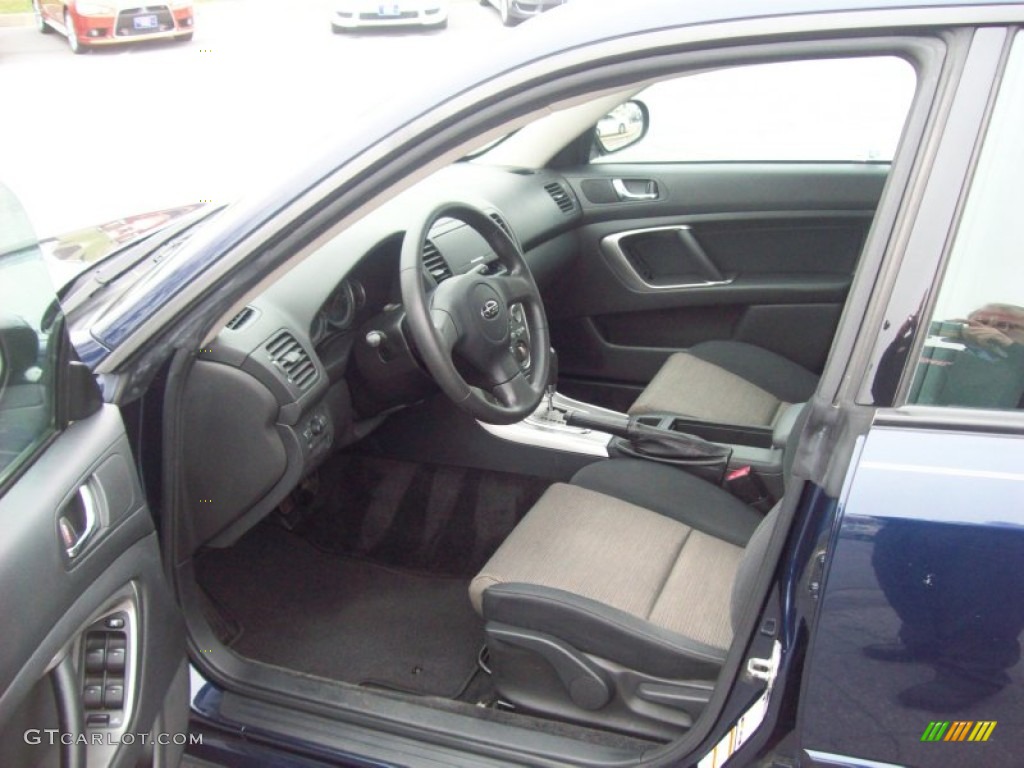 2005 Legacy 2.5i Sedan - Regal Blue Pearl / Charcoal Black photo #14