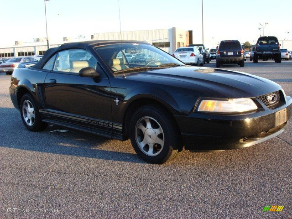 2000 Mustang V6 Convertible - Black / Medium Parchment photo #4
