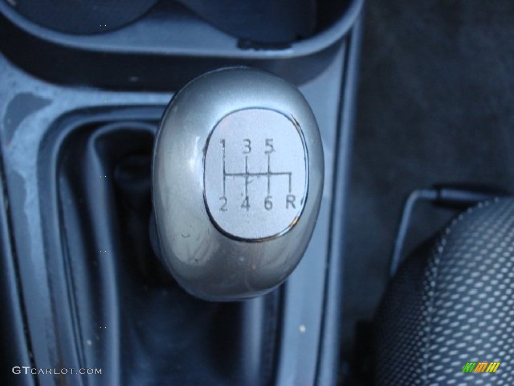2004 Nissan Sentra SE-R 6 Speed Manual Transmission Photo #58870707