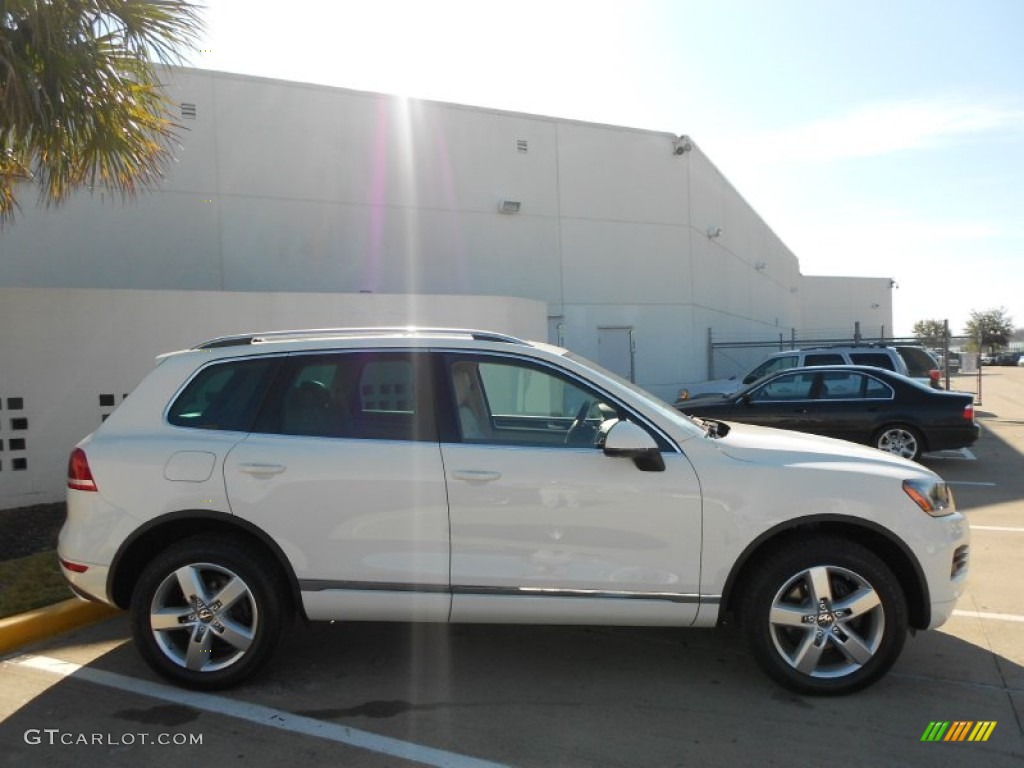 2012 Touareg TDI Lux 4XMotion - Campanella White / Cornsilk Beige photo #8