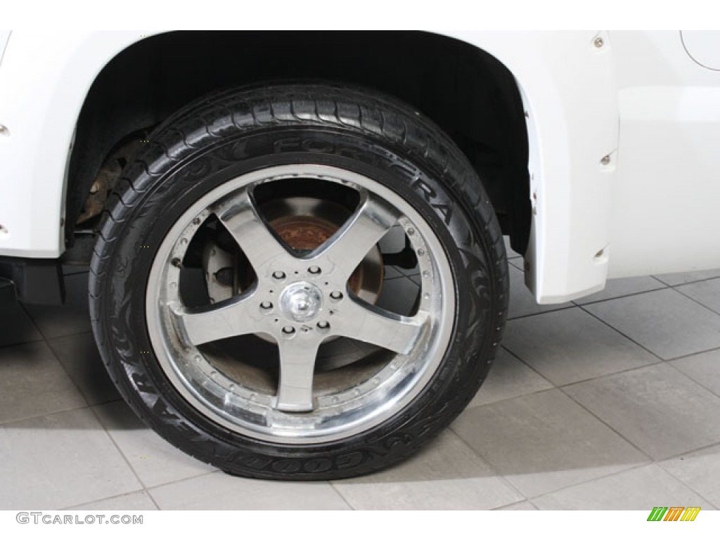 2007 Avalanche LTZ 4WD - Summit White / Dark Titanium/Light Titanium photo #28