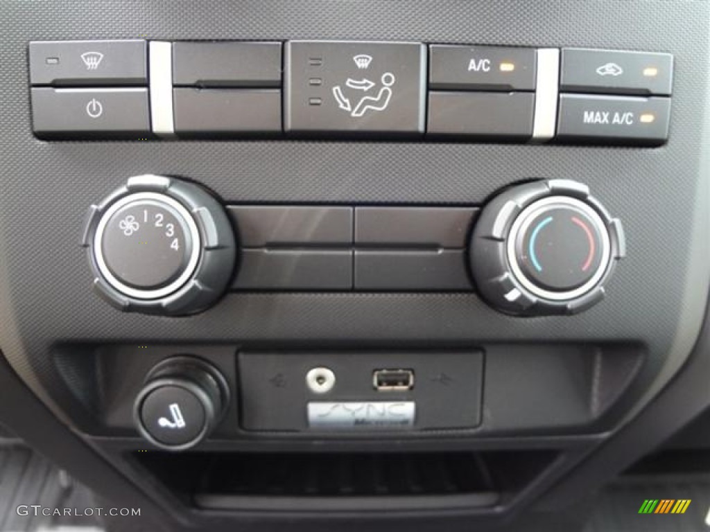 2012 Ford F150 STX SuperCab Controls Photo #58878396