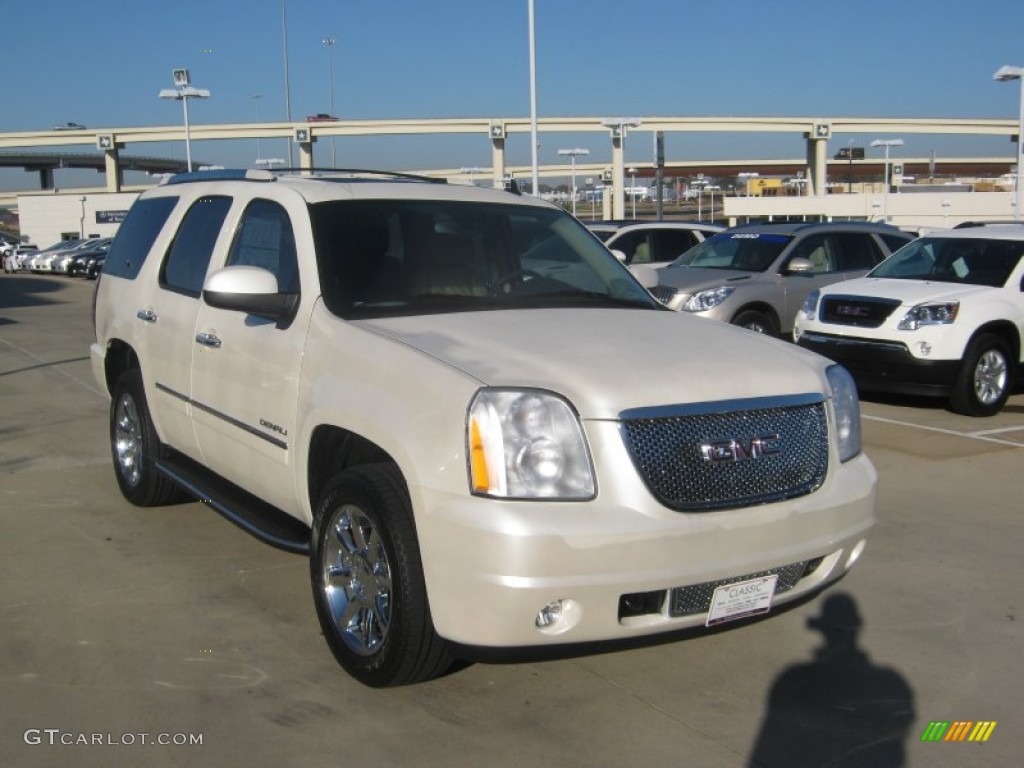 White Diamond Tricoat 2012 GMC Yukon Denali Exterior Photo #58879071