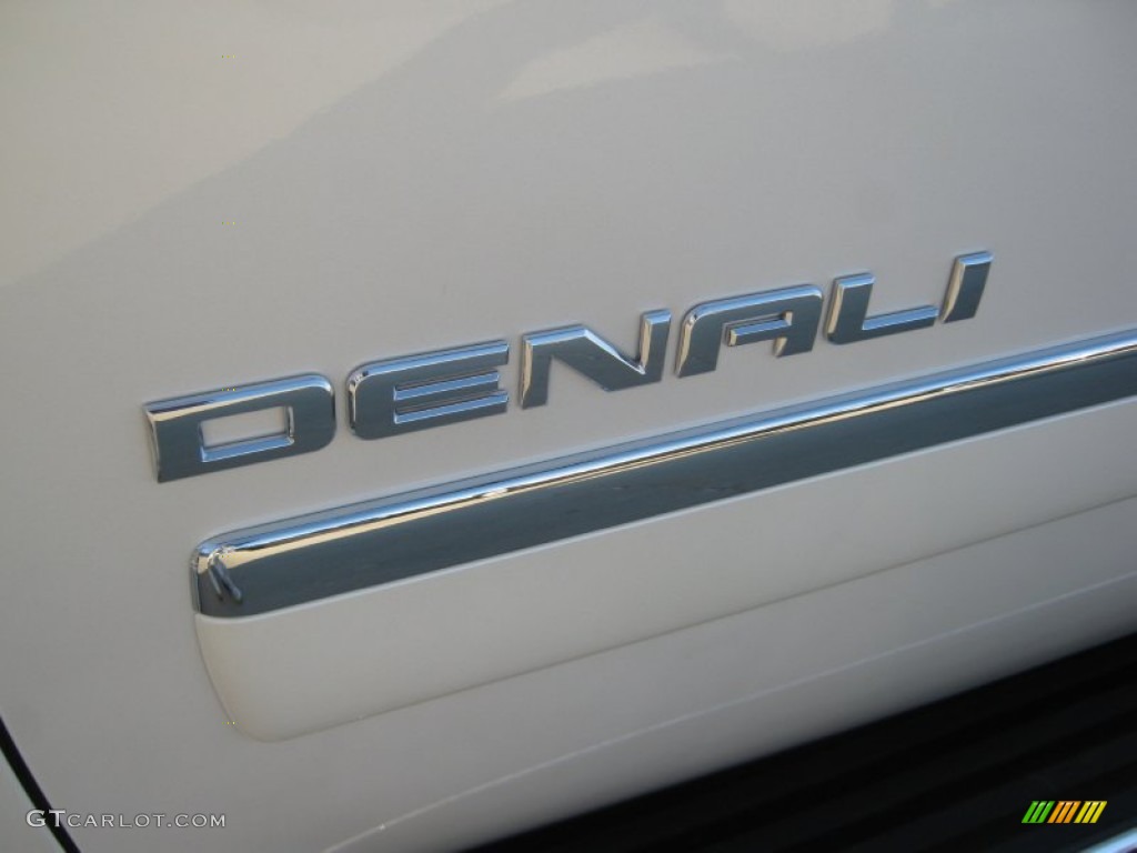 2012 GMC Yukon Denali Marks and Logos Photo #58879260