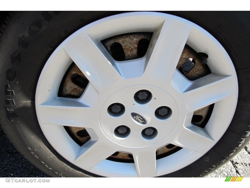 2007 Ford Taurus SE Wheel Photo #58880535