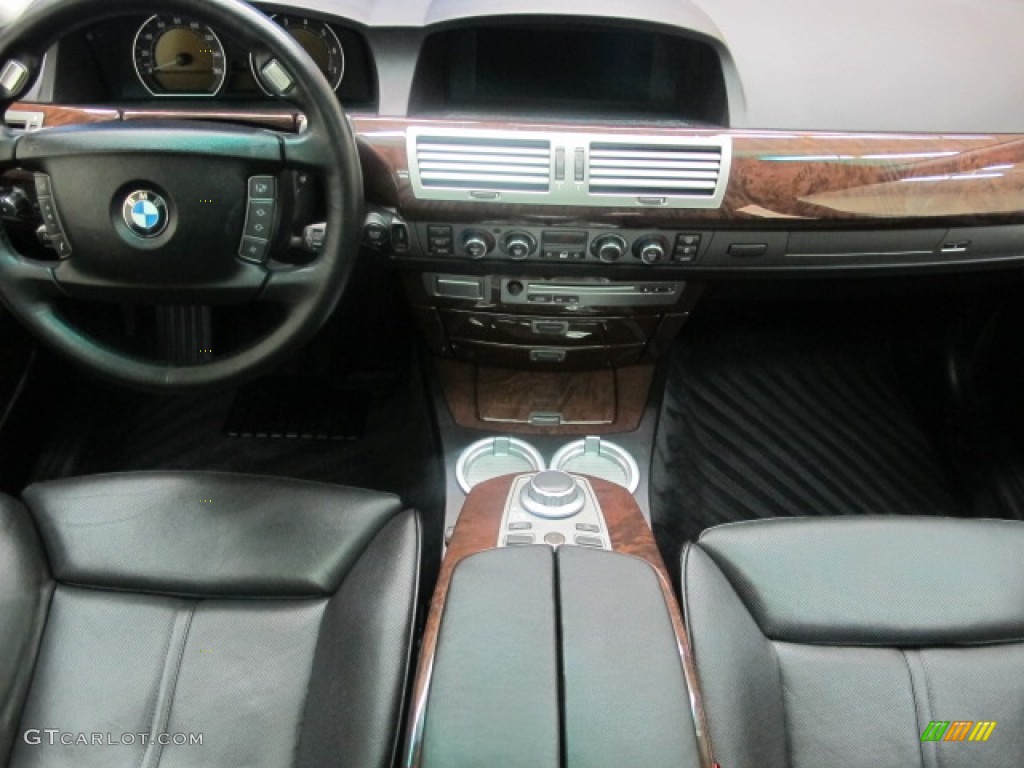 2006 7 Series 750i Sedan - Titanium Silver Metallic / Black/Black photo #27