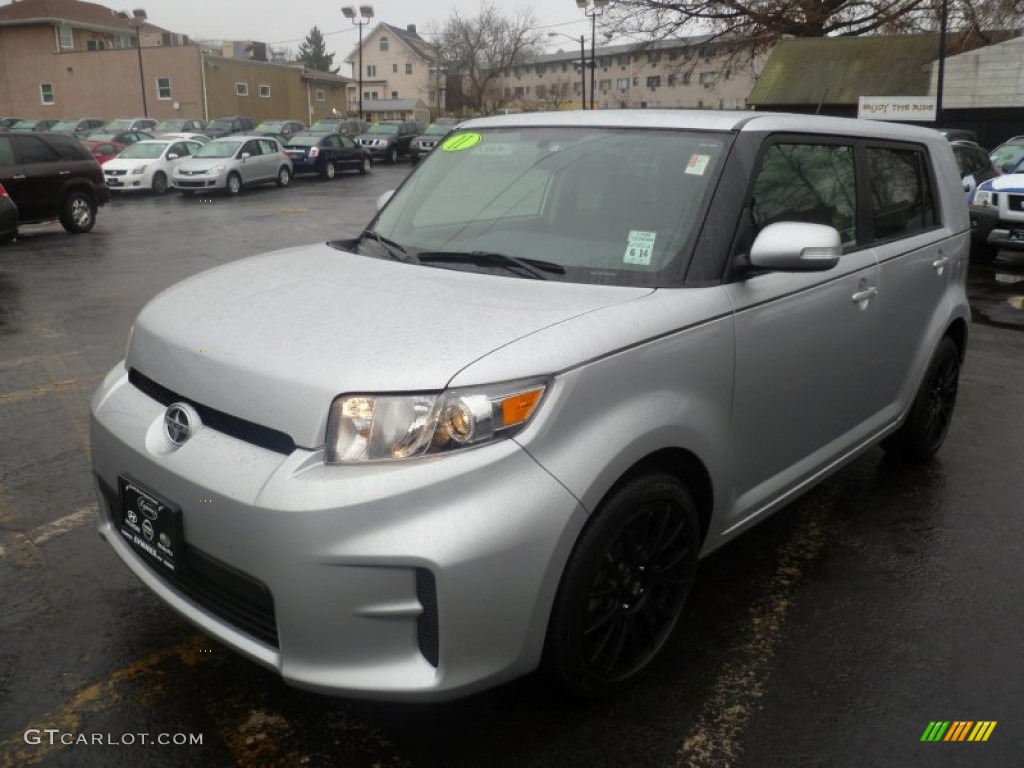 Classic Silver Metallic 2011 Scion xB Standard xB Model Exterior Photo #58885077