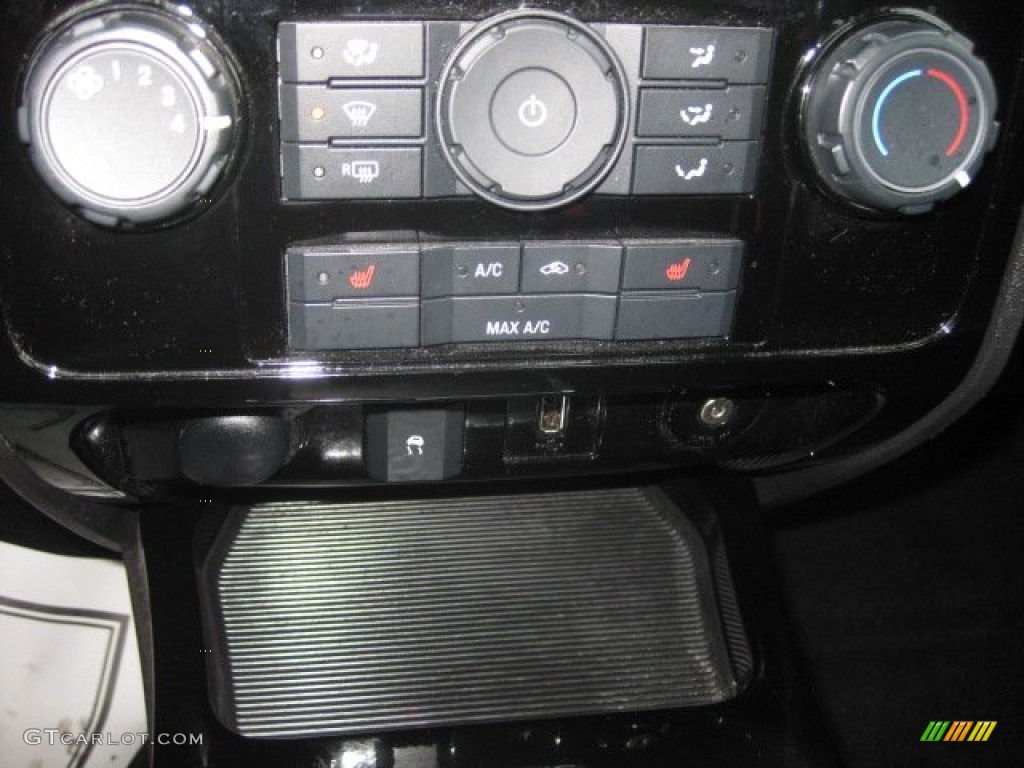 2010 Ford Escape Limited Controls Photo #58886649
