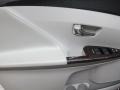 Blizzard White Pearl - Venza I4 Photo No. 41