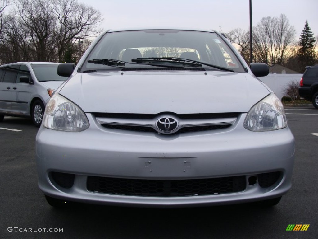 2003 ECHO Sedan - Silver Streak Mica / Shadow Gray photo #2