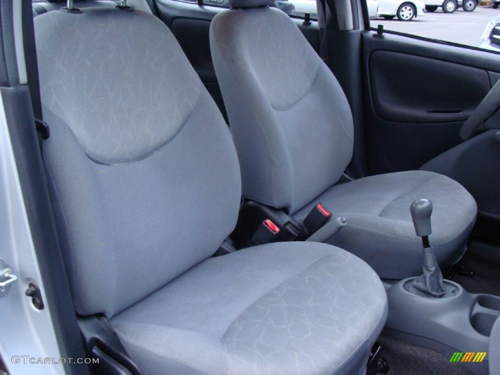 2003 ECHO Sedan - Silver Streak Mica / Shadow Gray photo #15